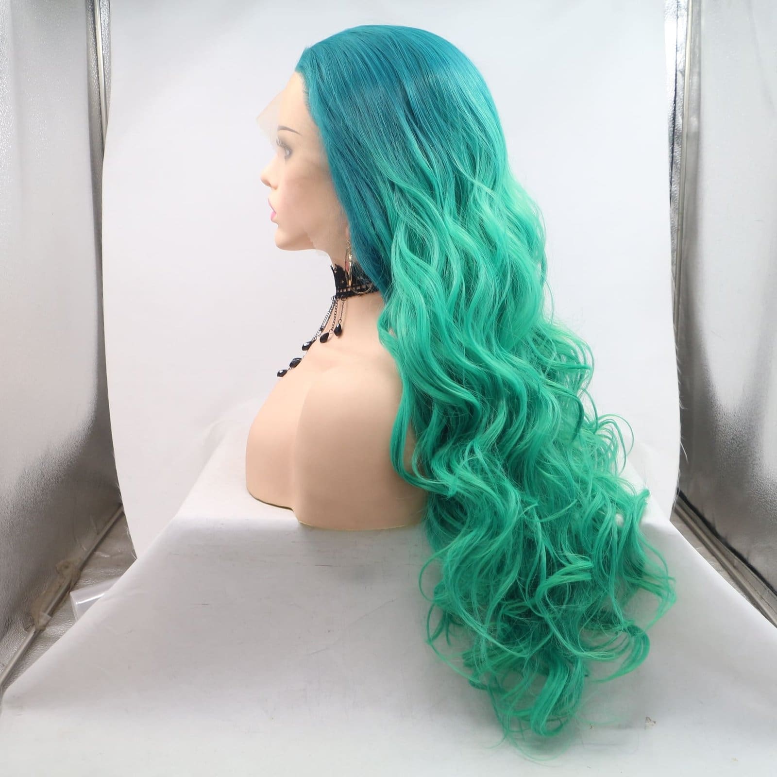 Gradient green hand hook front lace chemical fiber wig matte high temperature silk long curls - Image 4